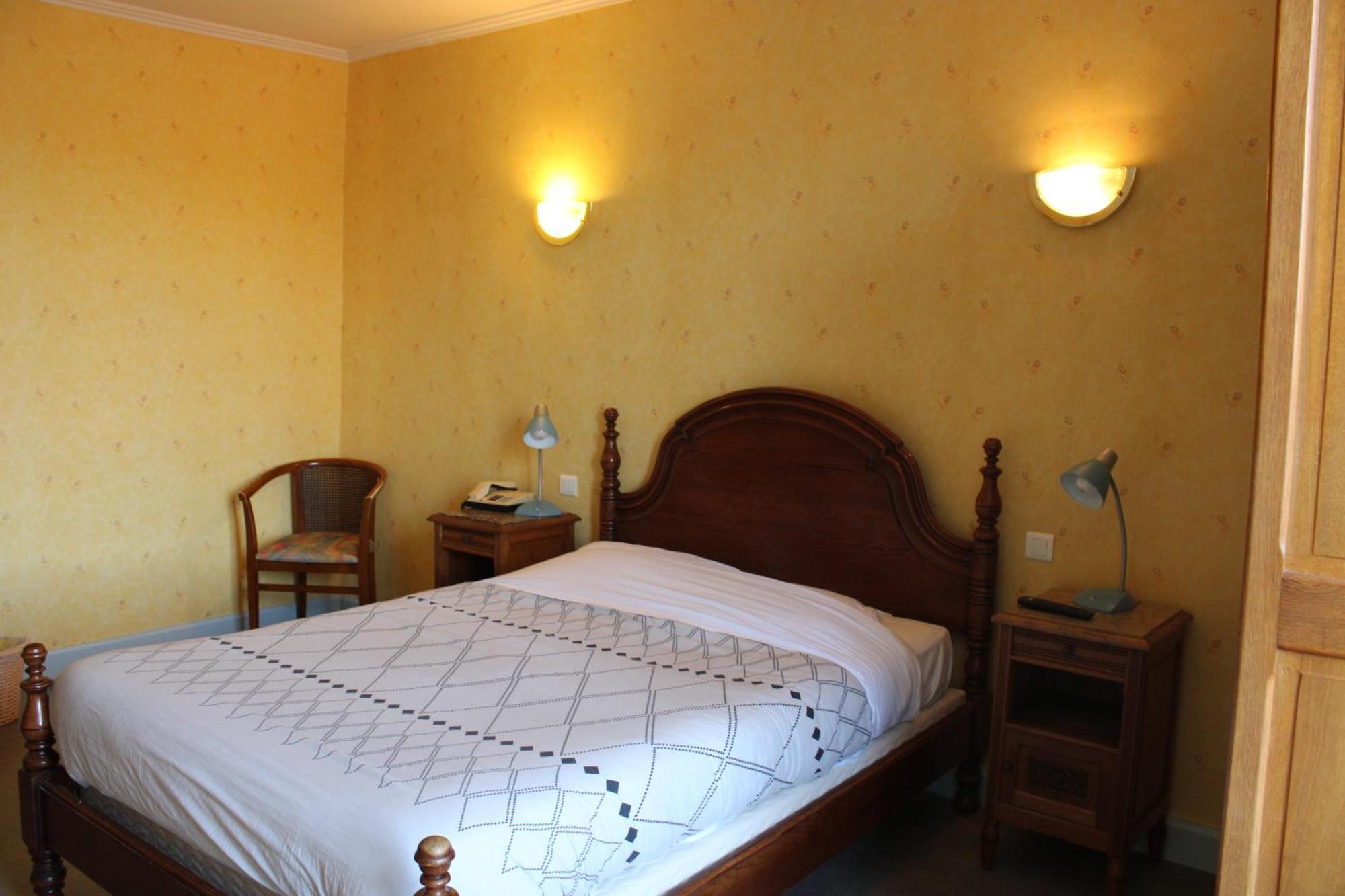Hotel Le Commerce 2*
