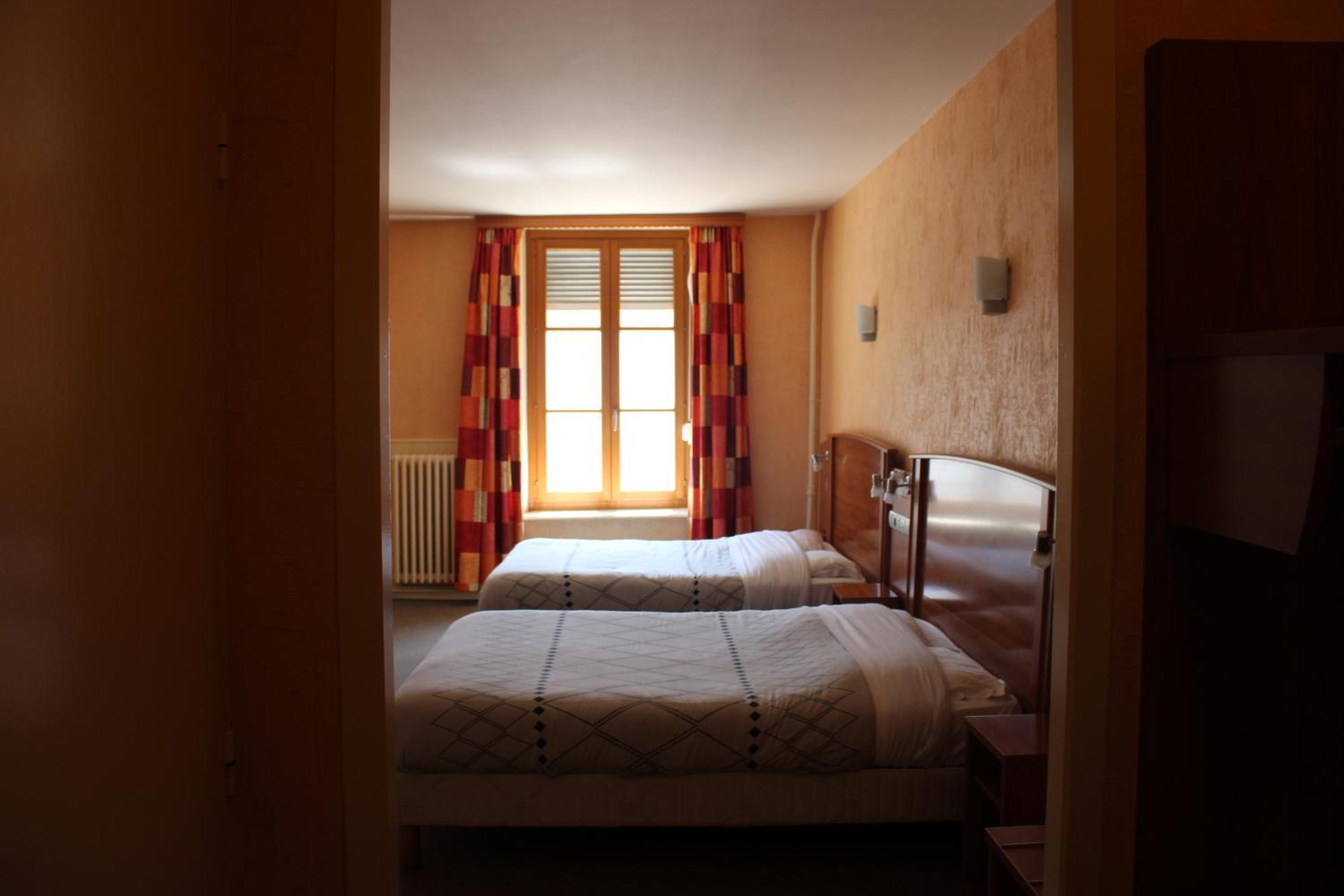 Le Commerce Hotel